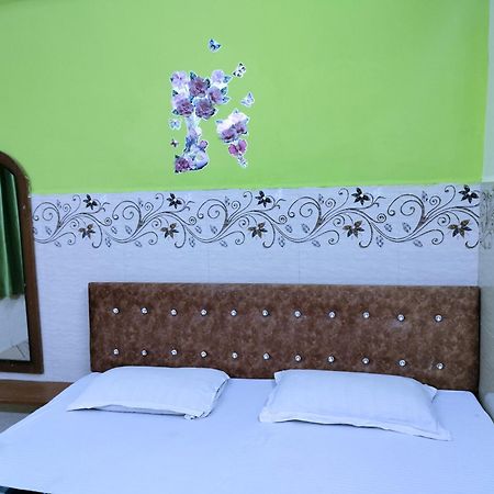 Beach Xaviers Guest House Colva Exterior photo