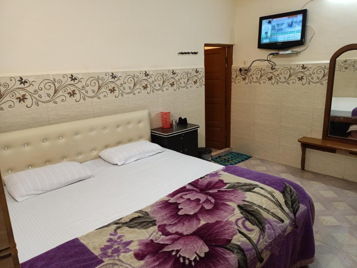 Beach Xaviers Guest House Colva Exterior photo