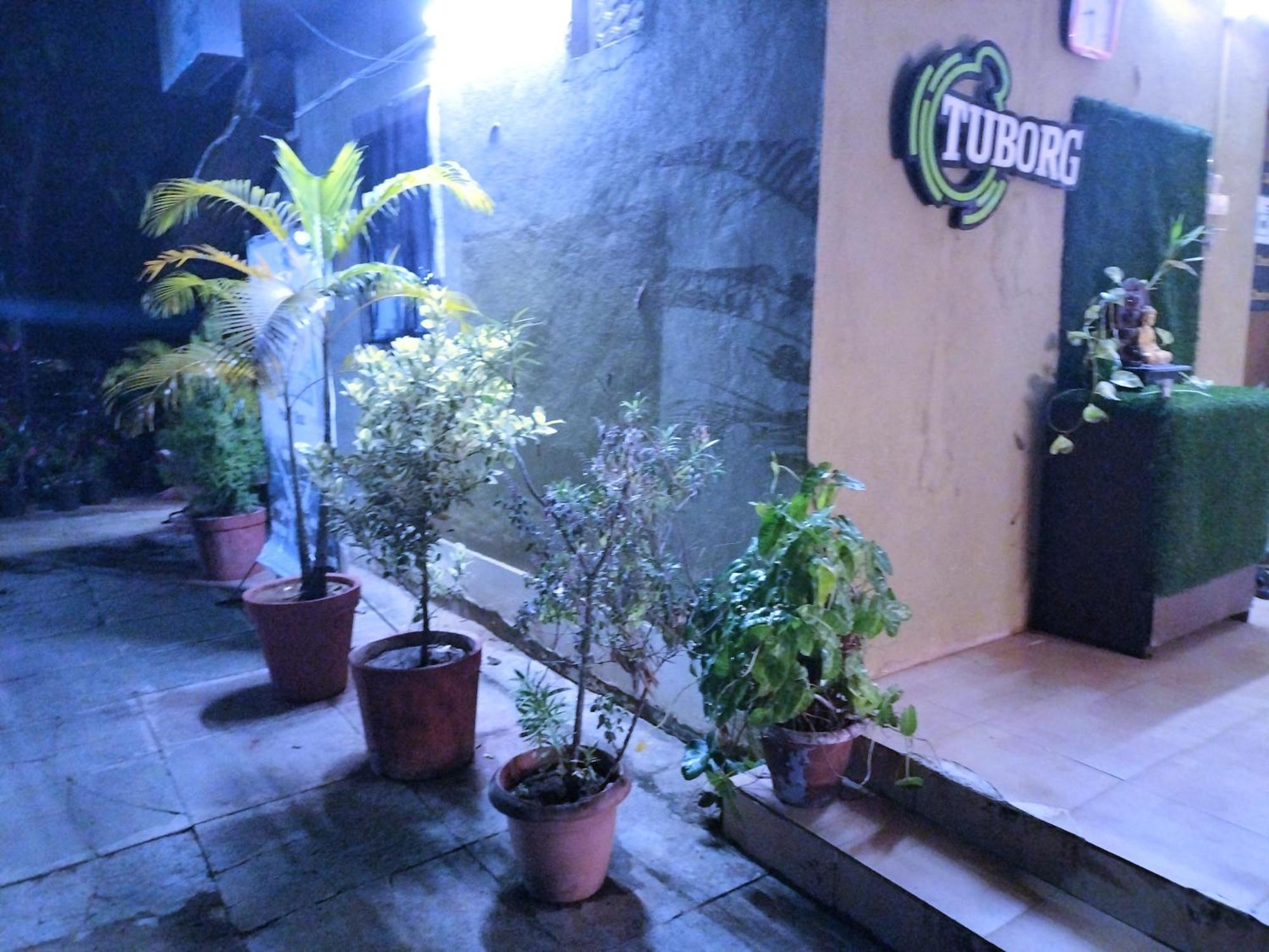 Beach Xaviers Guest House Colva Exterior photo